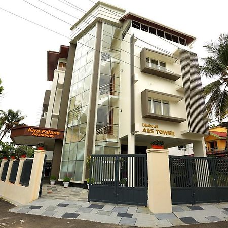 Kira Palace Residency Kochi Exterior foto