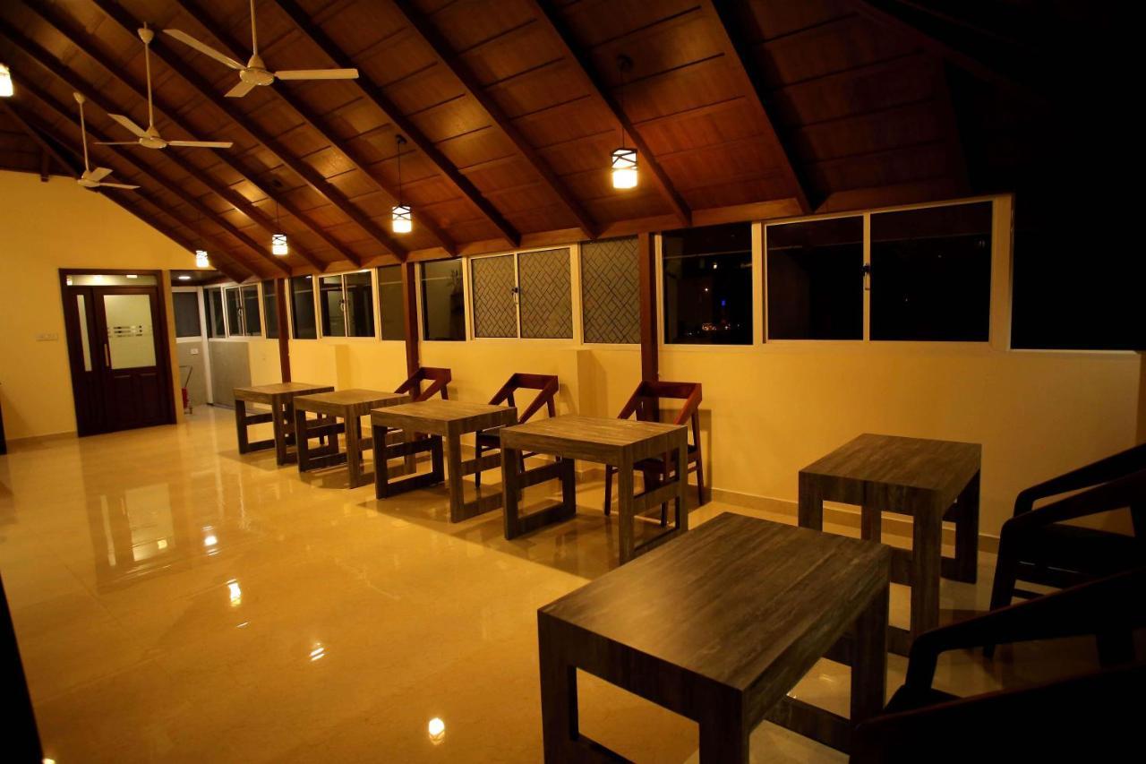 Kira Palace Residency Kochi Exterior foto