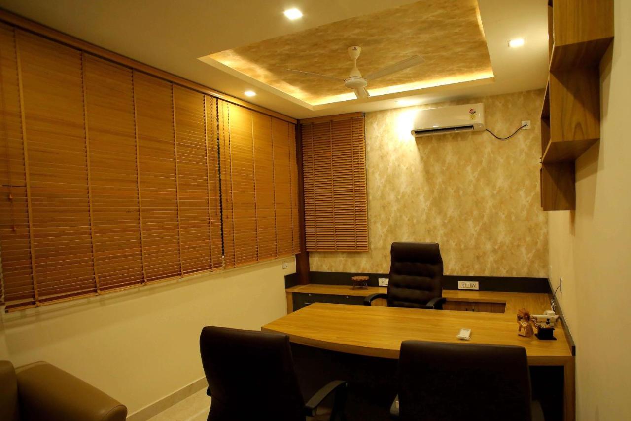 Kira Palace Residency Kochi Exterior foto