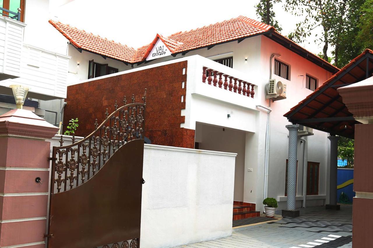 Kira Palace Residency Kochi Exterior foto