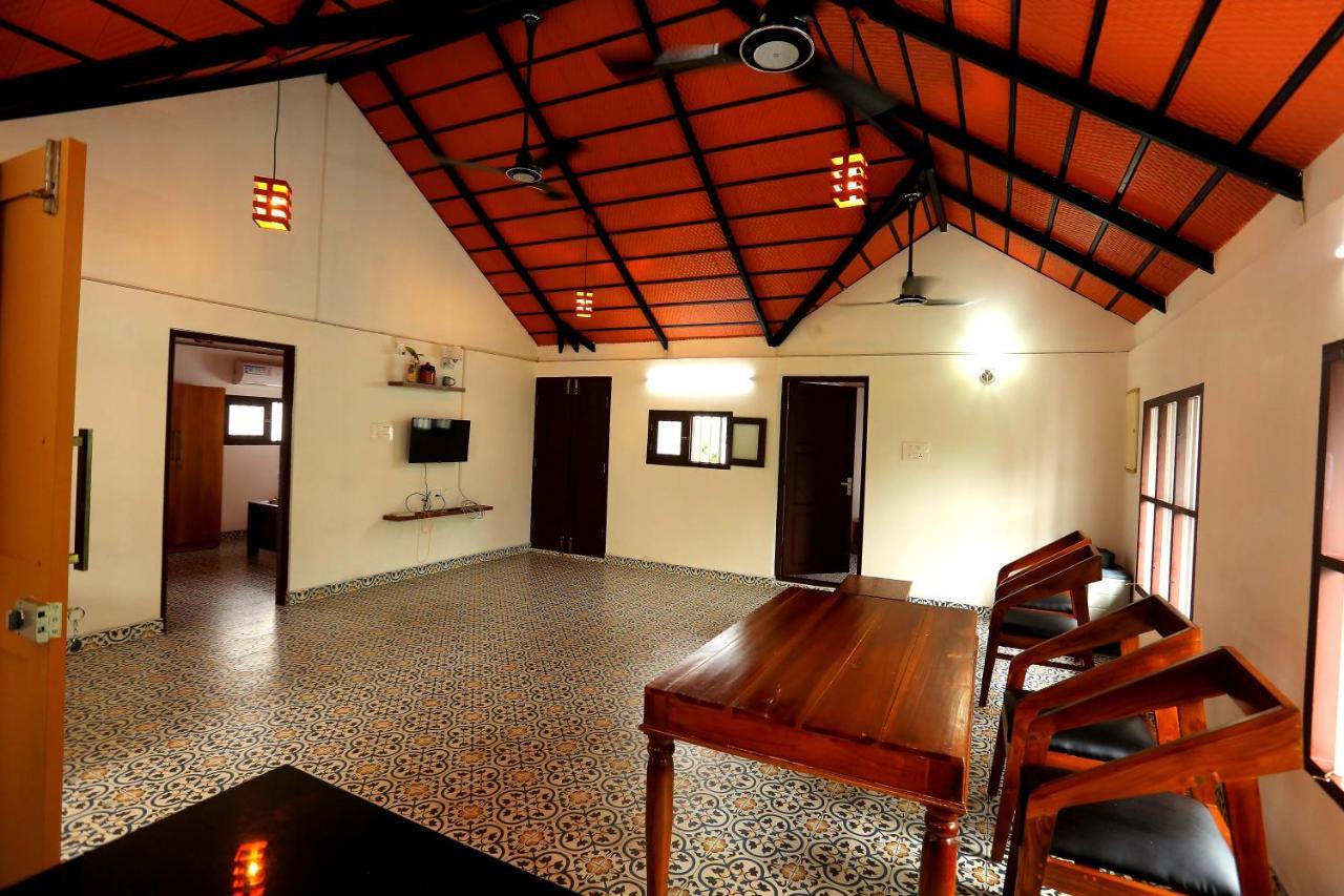 Kira Palace Residency Kochi Exterior foto
