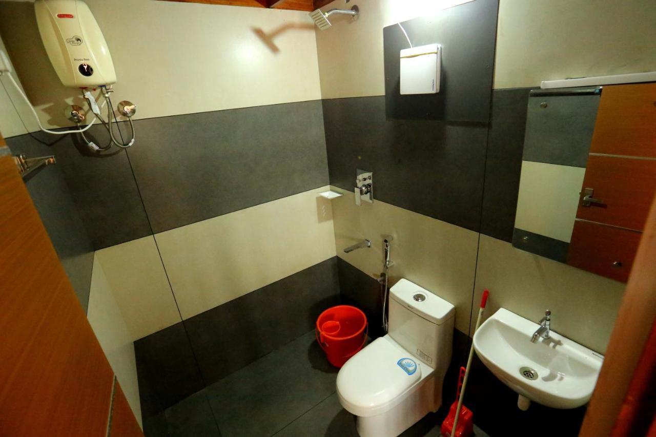 Kira Palace Residency Kochi Exterior foto